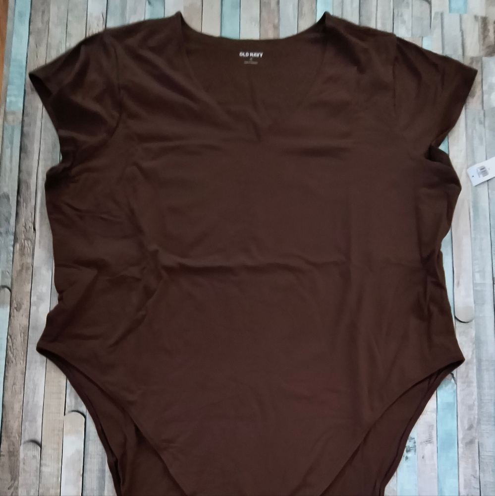 Old Navy V-neck short sleeve bodysuit